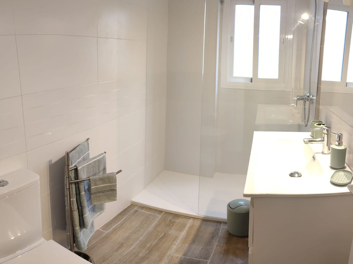 652449131d33a3e8c1c4b3748ed31ecc - 9