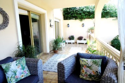 657c90d87dea959bc10fb5549418cb99 - 11