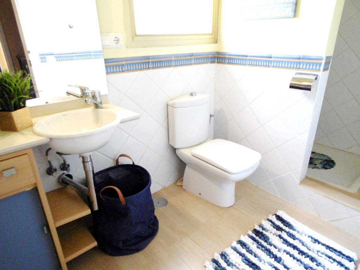 657c90d87dea959bc10fb5549418cb99 - 20