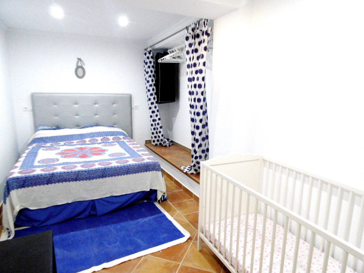 657c90d87dea959bc10fb5549418cb99 - 25