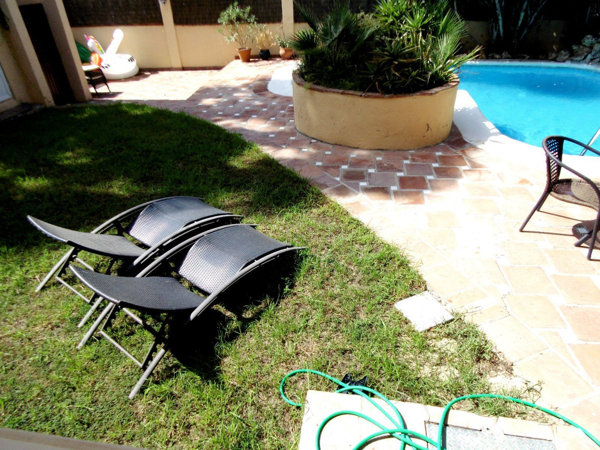 657c90d87dea959bc10fb5549418cb99 - 5