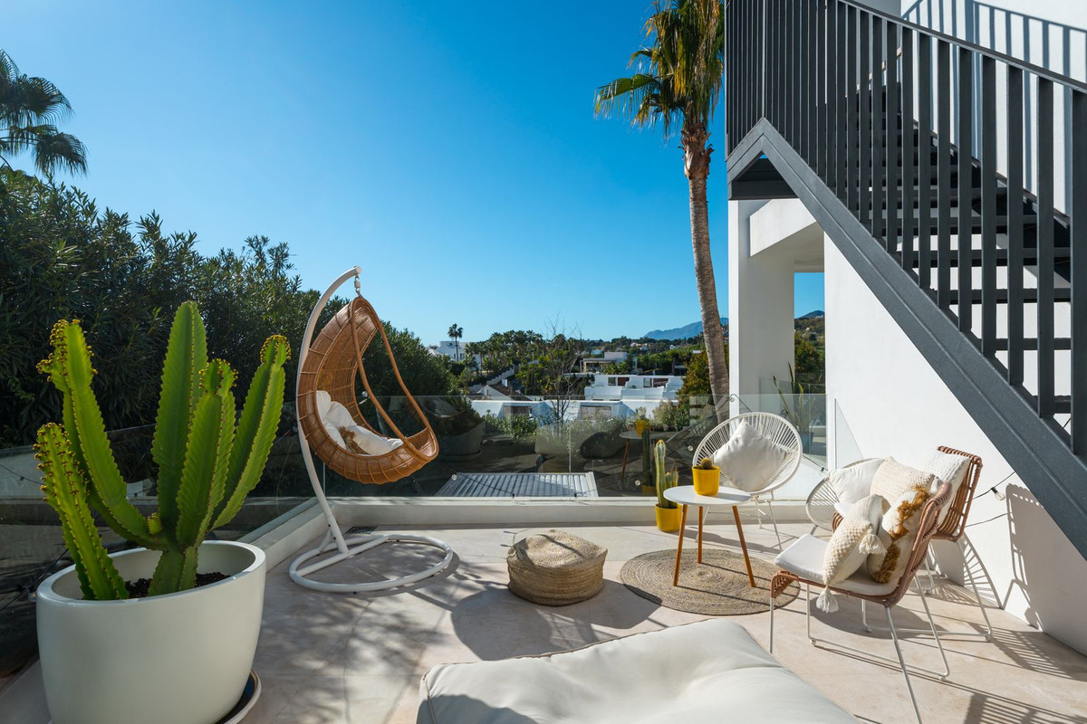 65f9848183d18b8119d90900b92cc224 - 21