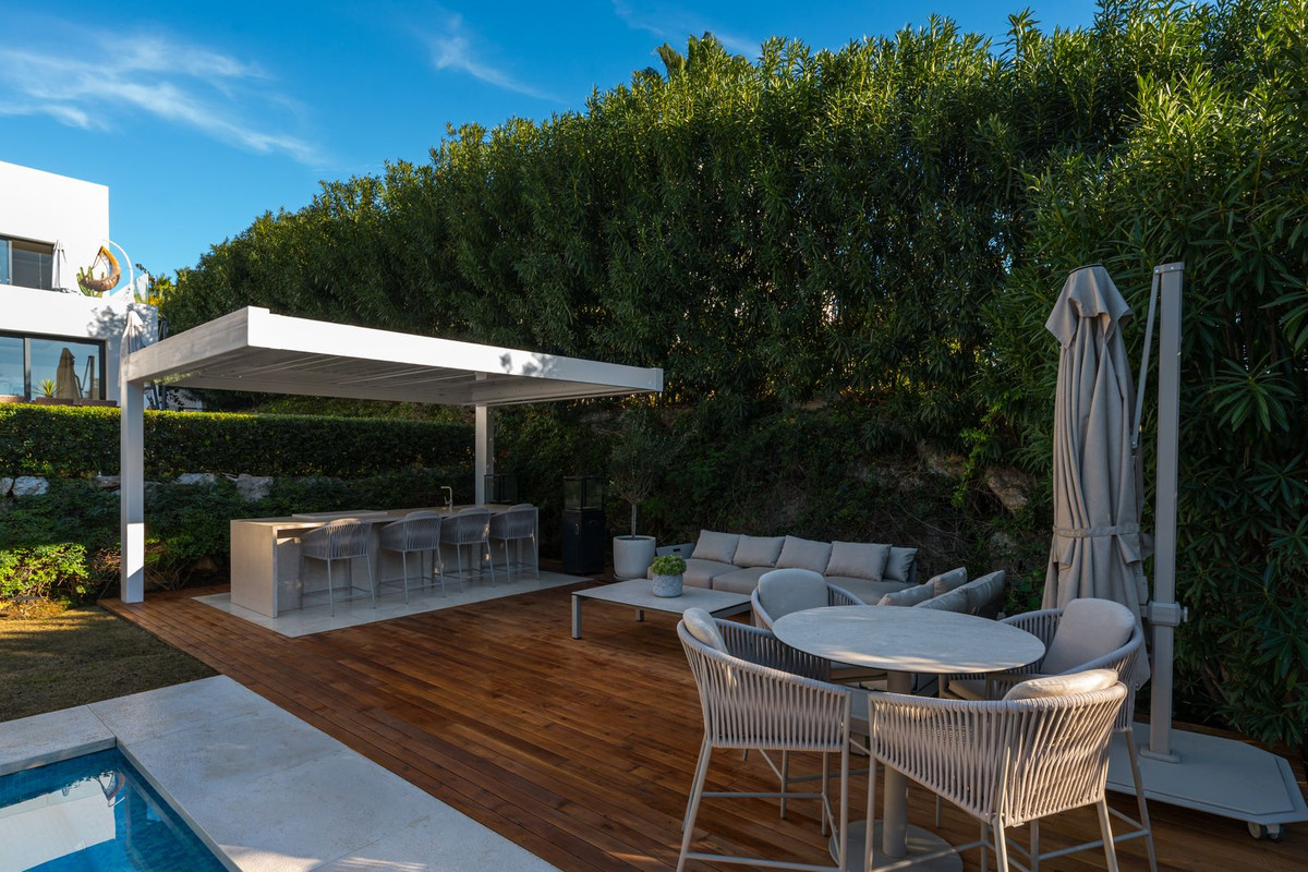 65f9848183d18b8119d90900b92cc224 - 26