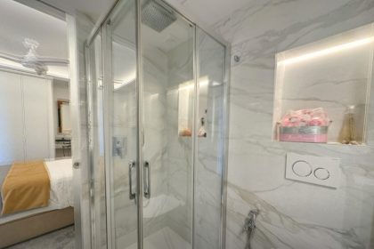 6667a9d385a026017403a855bec46364 - 16