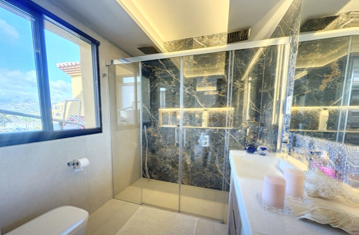 6667a9d385a026017403a855bec46364 - 21