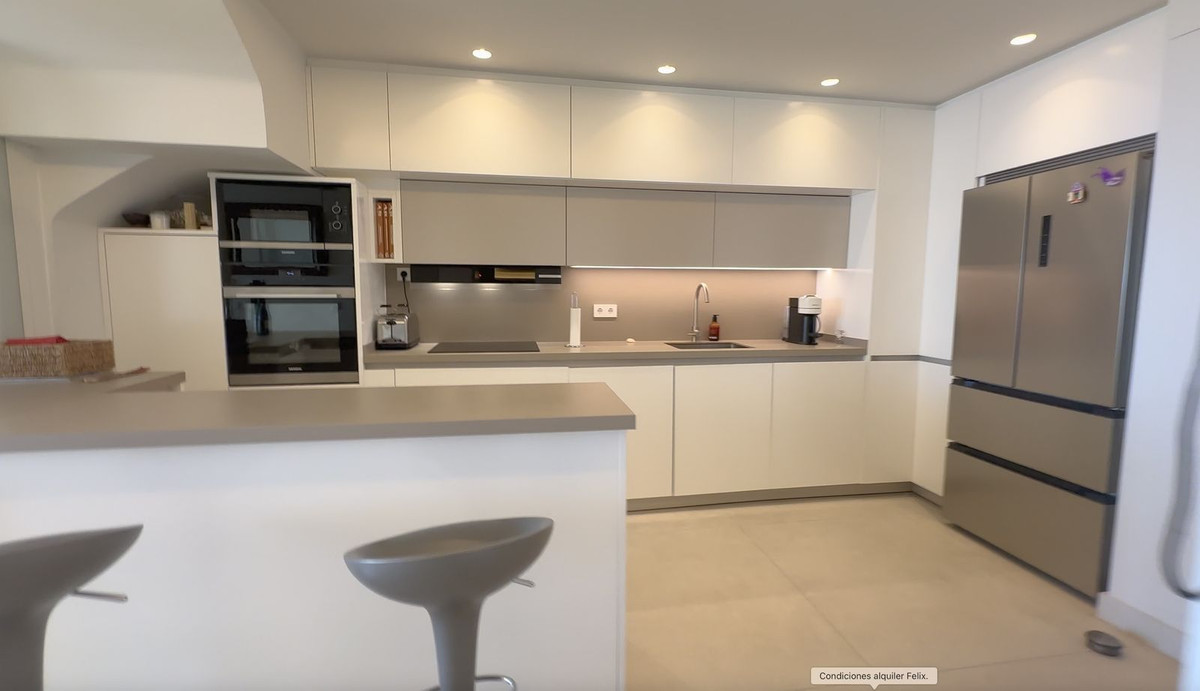 6667a9d385a026017403a855bec46364 - 40