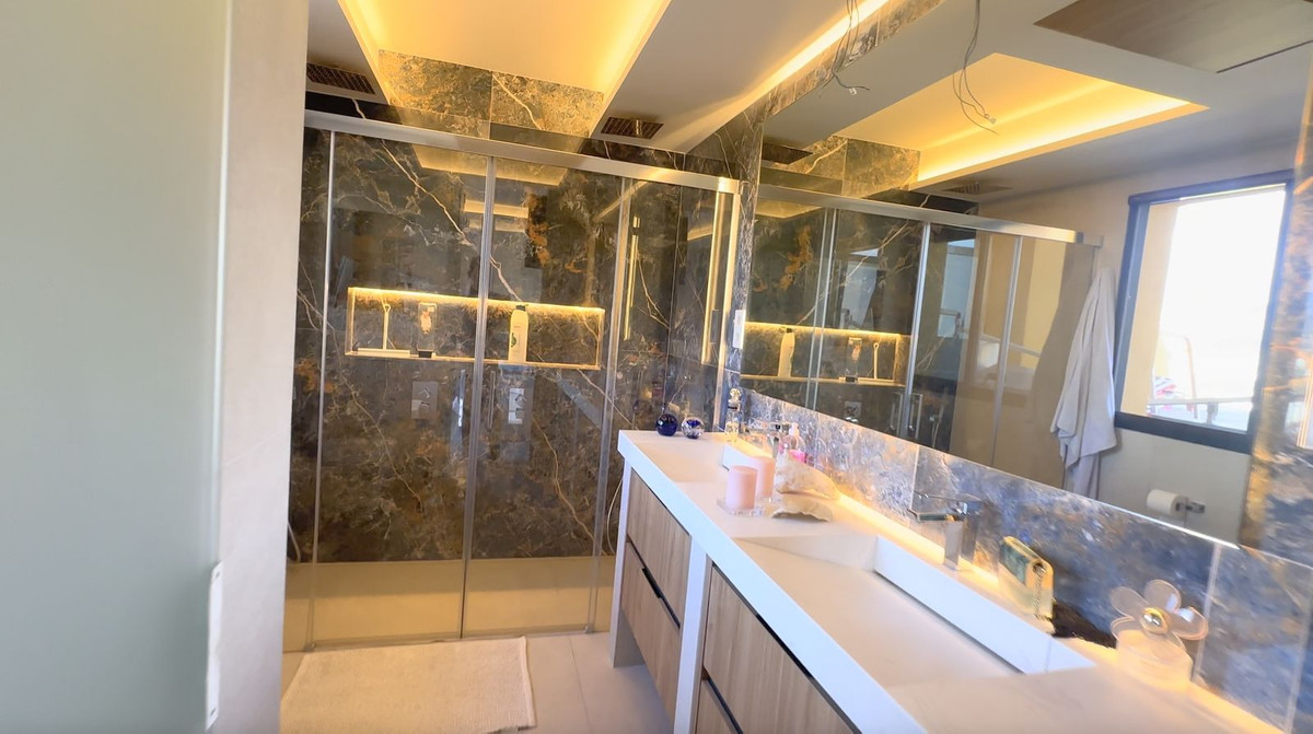 6667a9d385a026017403a855bec46364 - 41