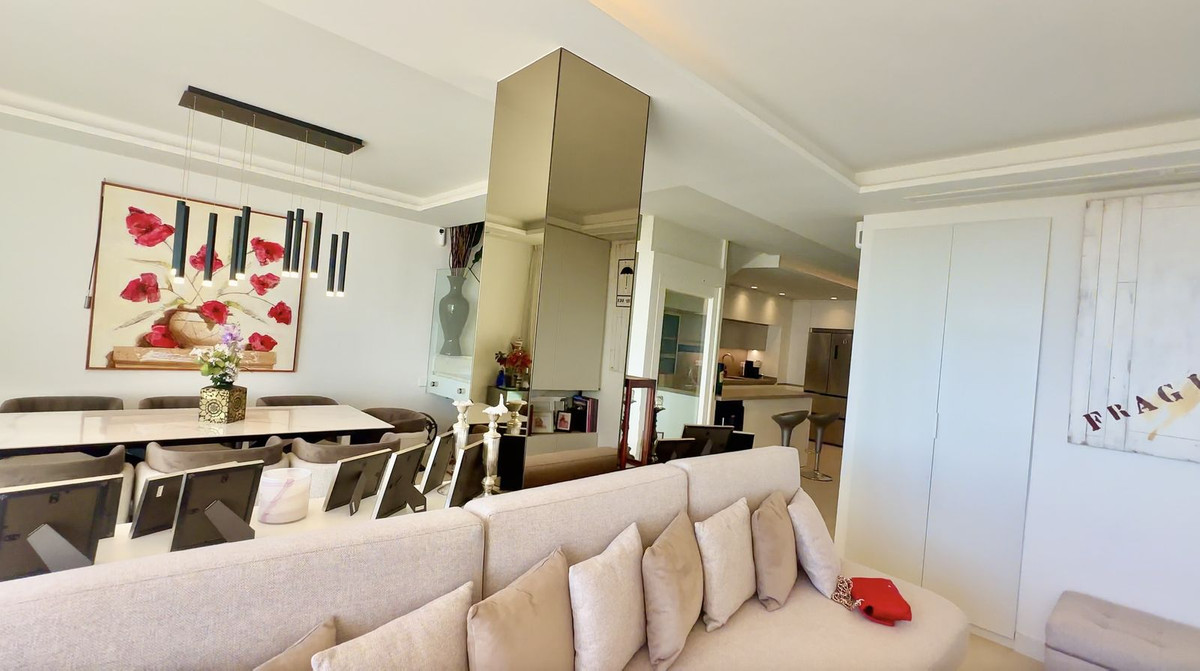 6667a9d385a026017403a855bec46364 - 70