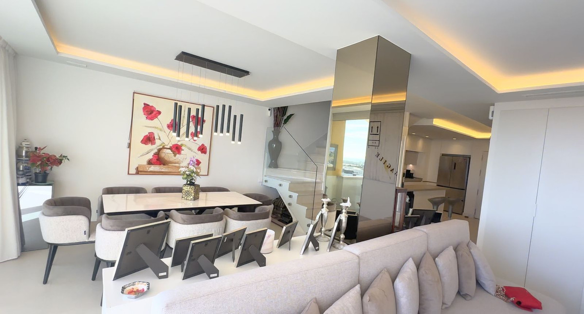 6667a9d385a026017403a855bec46364 - 71