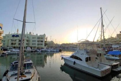 669cff28d8364aece3f787120b26bc9d - 13