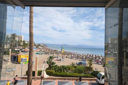 669cff28d8364aece3f787120b26bc9d - 14