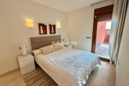 6718d86e96244709dc7edd39e99a3964 - 14