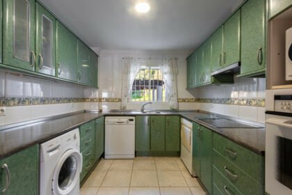 676d698382b3a3d8e9648083aed10b42 - 11