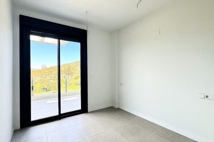 679bea419a6af35f0027b4fd45c7b7f3 - 12