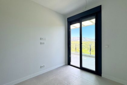 679bea419a6af35f0027b4fd45c7b7f3 - 13