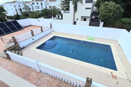 685b18b28a4a30a5e1b2eb60a795b30d - 16