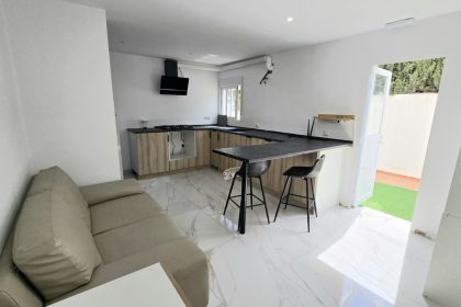 685b18b28a4a30a5e1b2eb60a795b30d - 18