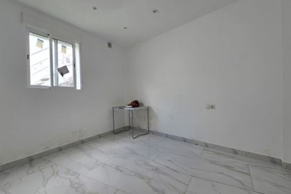 685b18b28a4a30a5e1b2eb60a795b30d - 21