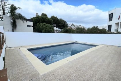 685b18b28a4a30a5e1b2eb60a795b30d - 26