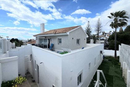 685b18b28a4a30a5e1b2eb60a795b30d - 32