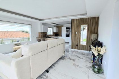 685b18b28a4a30a5e1b2eb60a795b30d - 4