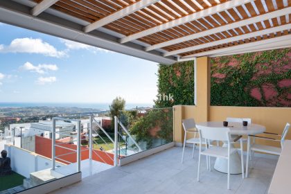 68832dbd4879062412c6f3b7022b3eb1 - 42