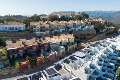 68832dbd4879062412c6f3b7022b3eb1 - 46