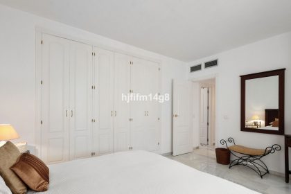 6885c6be817fe14c8d4acdfcf71af02b - 10