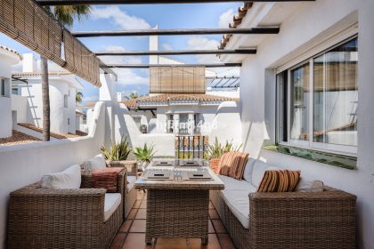 6885c6be817fe14c8d4acdfcf71af02b - 14