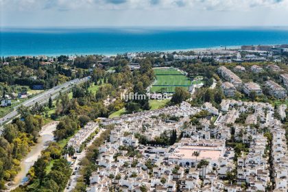 6885c6be817fe14c8d4acdfcf71af02b - 21