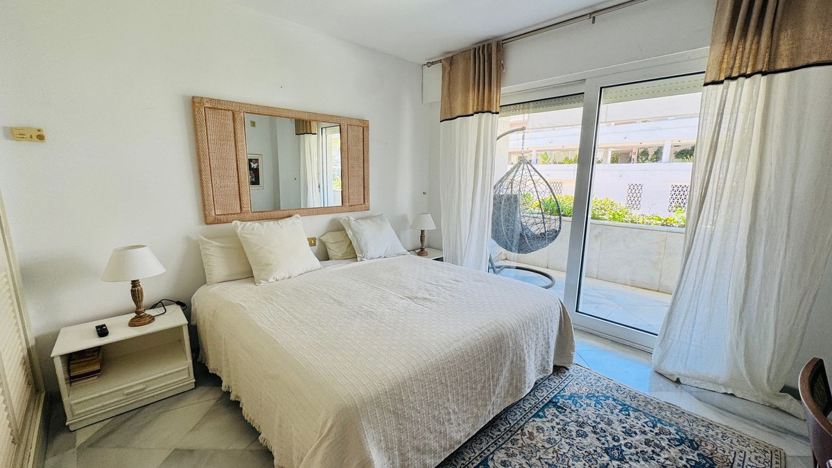 6959c1ec08de8fcc9703c5a43275a284 - 30