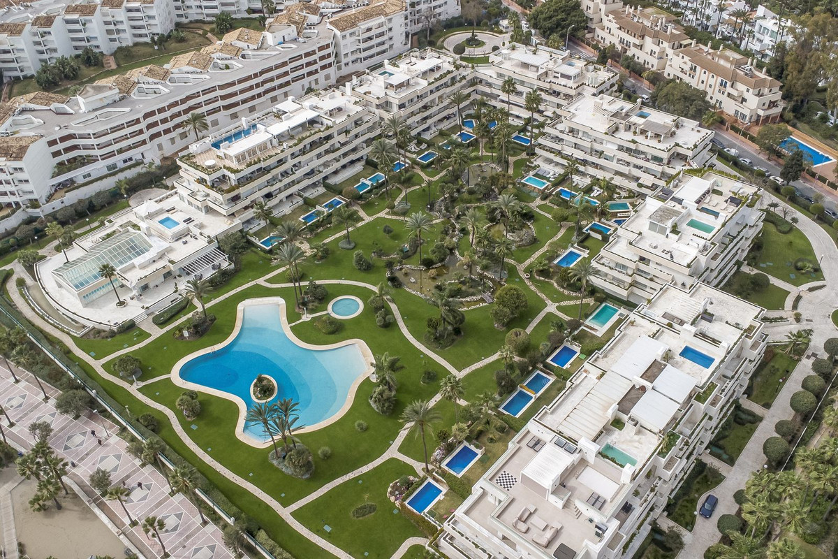 6959c1ec08de8fcc9703c5a43275a284 - 36