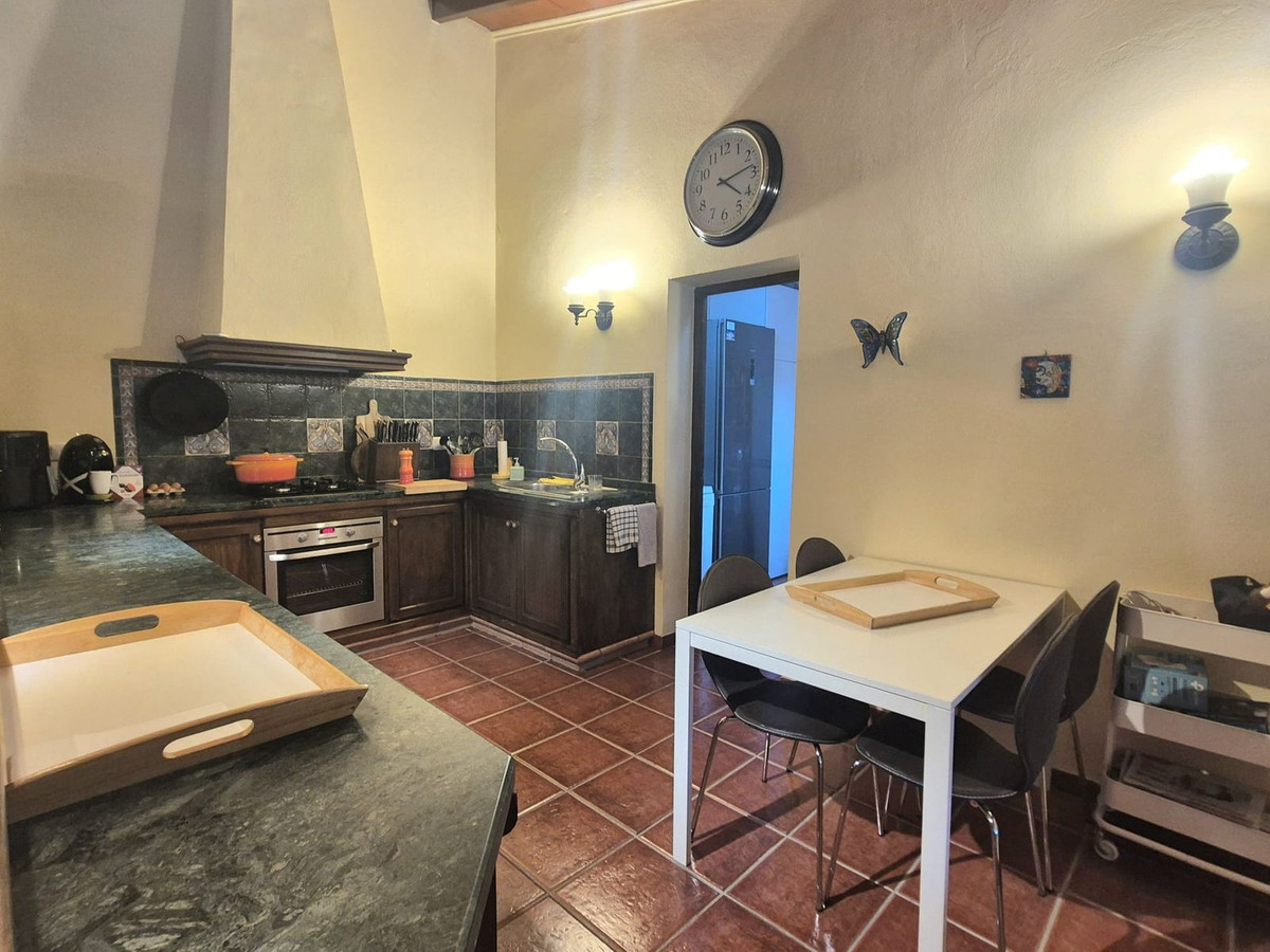 69794b9558b9577da601c2d686902397 - 13