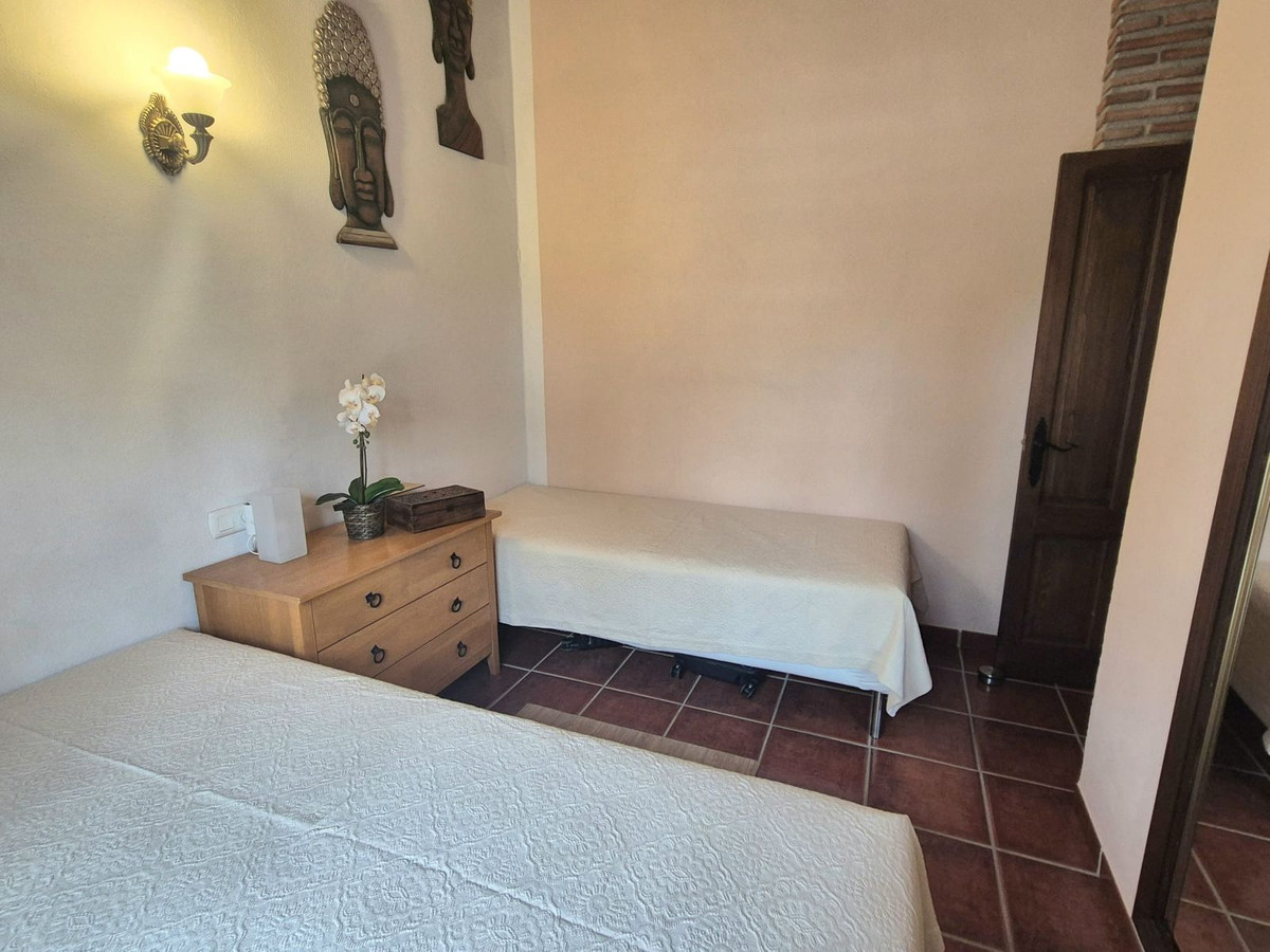 69794b9558b9577da601c2d686902397 - 18