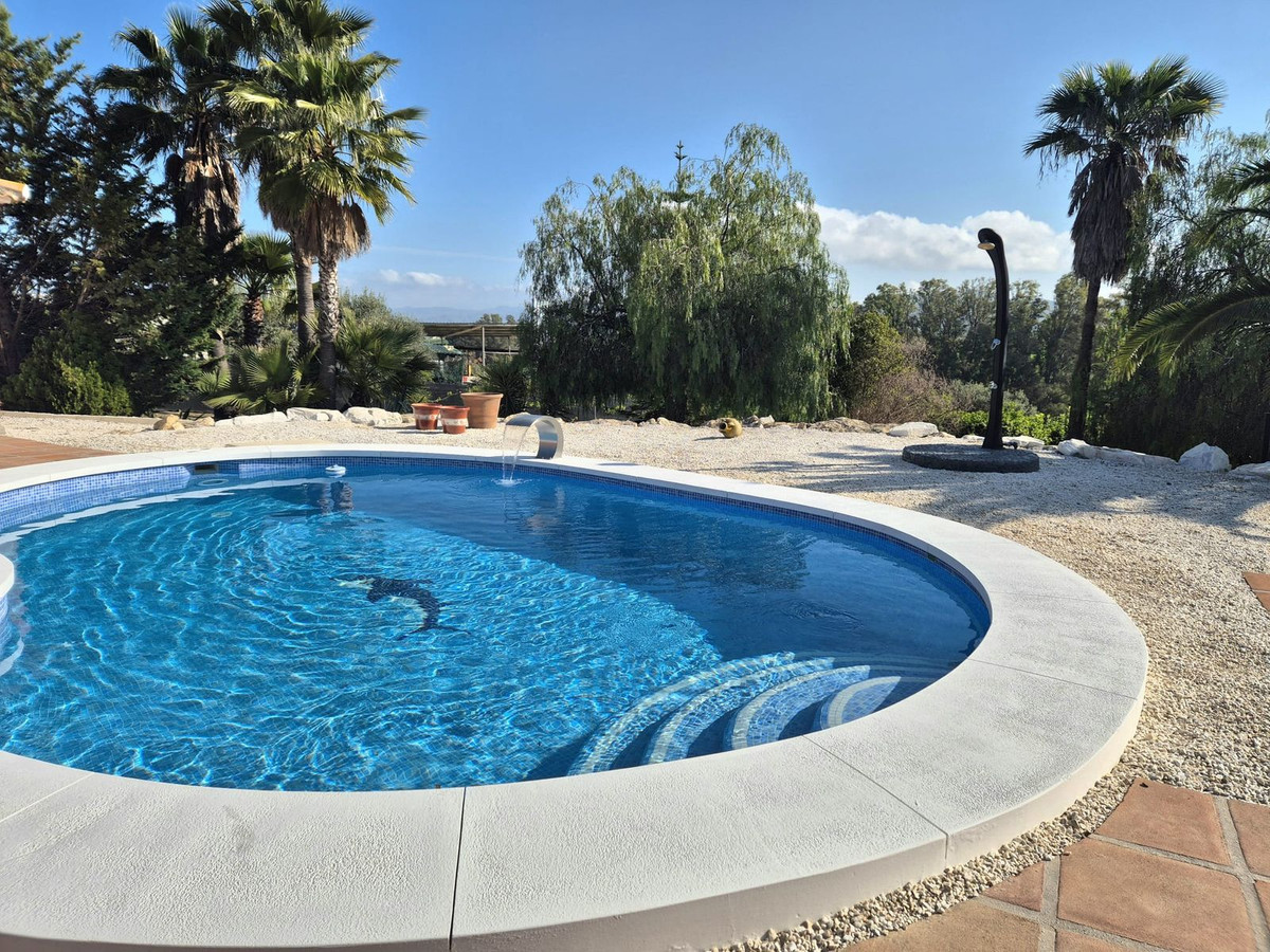 69794b9558b9577da601c2d686902397 - 2