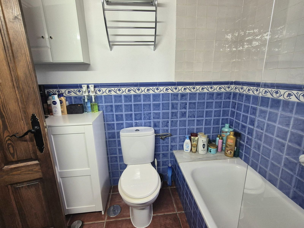 69794b9558b9577da601c2d686902397 - 20