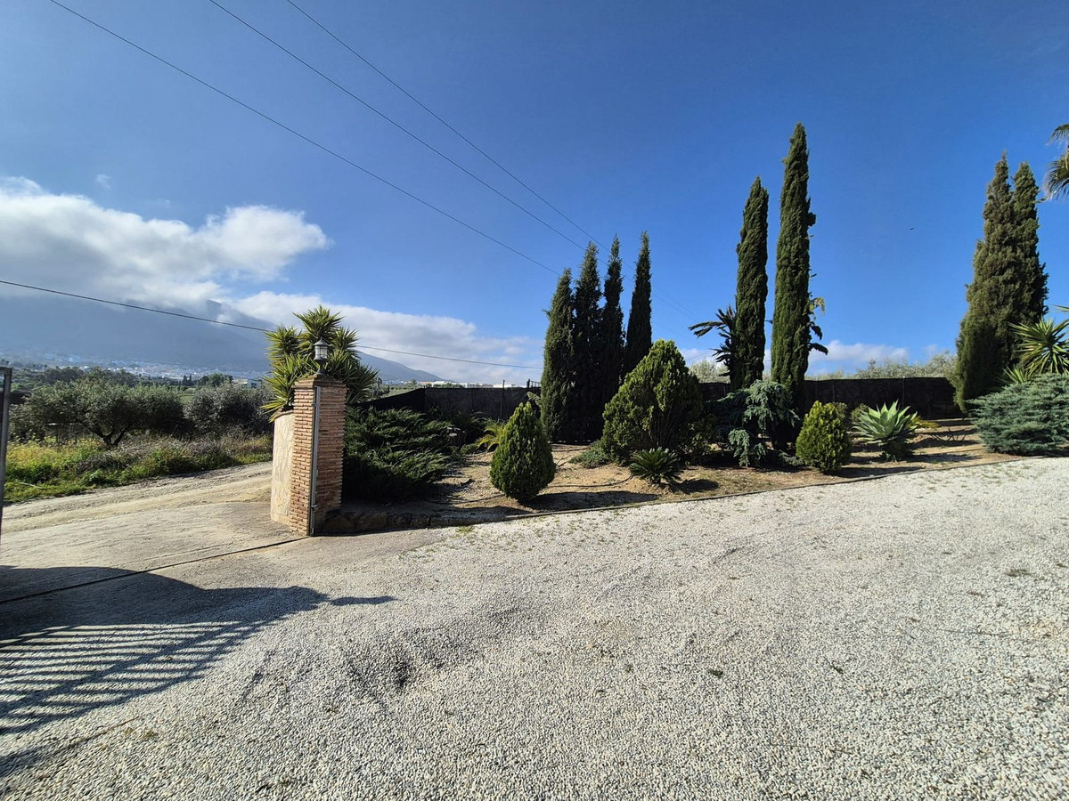 69794b9558b9577da601c2d686902397 - 30