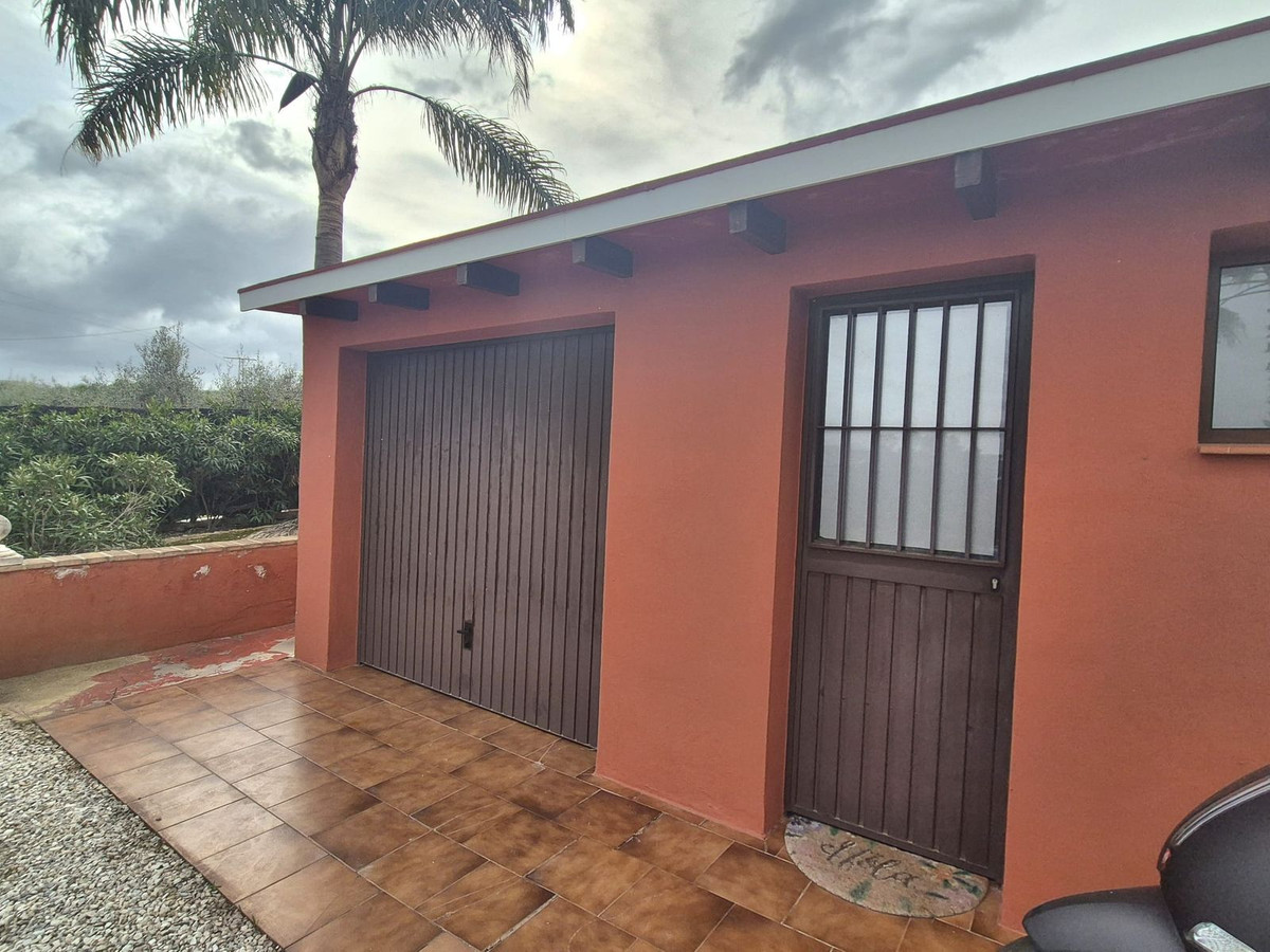 69794b9558b9577da601c2d686902397 - 50