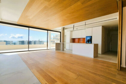 697d8df899e3b89487620c2bf5241a1a - 13