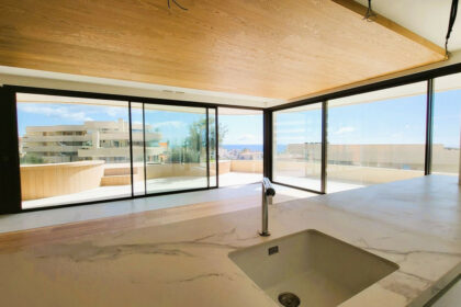 697d8df899e3b89487620c2bf5241a1a - 18