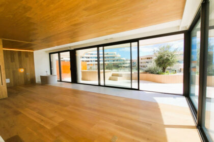 697d8df899e3b89487620c2bf5241a1a - 20