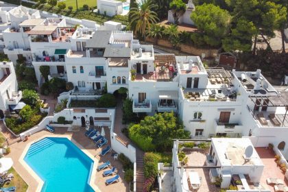 697e679b5403c43b9d705f3fd17127b6 - 22