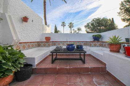 697e679b5403c43b9d705f3fd17127b6 - 23