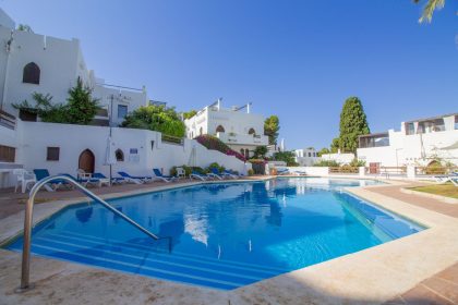 697e679b5403c43b9d705f3fd17127b6 - 26