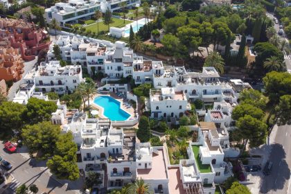 697e679b5403c43b9d705f3fd17127b6 - 28