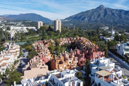 697e679b5403c43b9d705f3fd17127b6 - 35