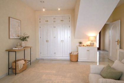 69ca4b47dfa428adba1fe8e2d5888f1b - 12