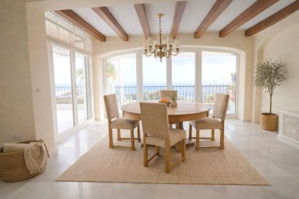 69ca4b47dfa428adba1fe8e2d5888f1b - 9