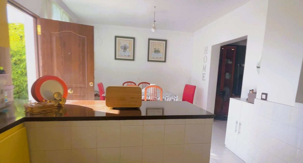 6a62bb76ab5e4af0c5291141b20d564b - 20