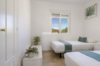 6a6e318c2942b1370b067255b046d039 - 11